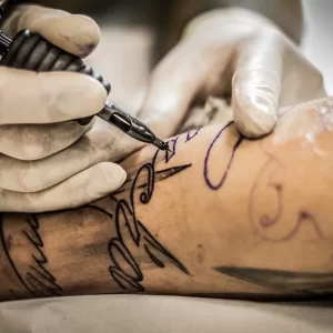 Operatore di Tatuaggio (2)